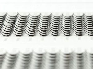 12D 0.03 D curl 9mm lash tray closeup side on